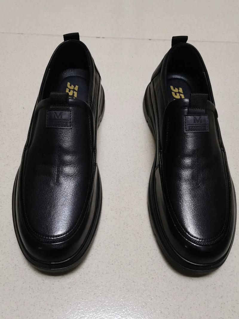 一双舒服到不想脱的商务休闲鞋，黑色百搭，适合各种场合